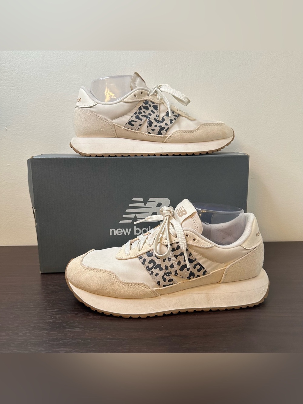New Balance 237 Women’s Low Top Lace-Up Sneakers Leopard Accent, Size 9, Causal